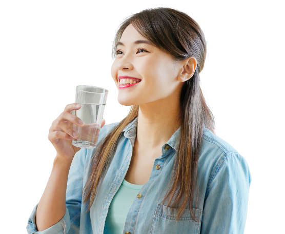 Minum air dari Pasar Depot Air Indonesia